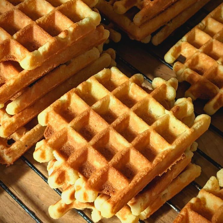 Stamp uw gezicht vol goedbedoelde wafels