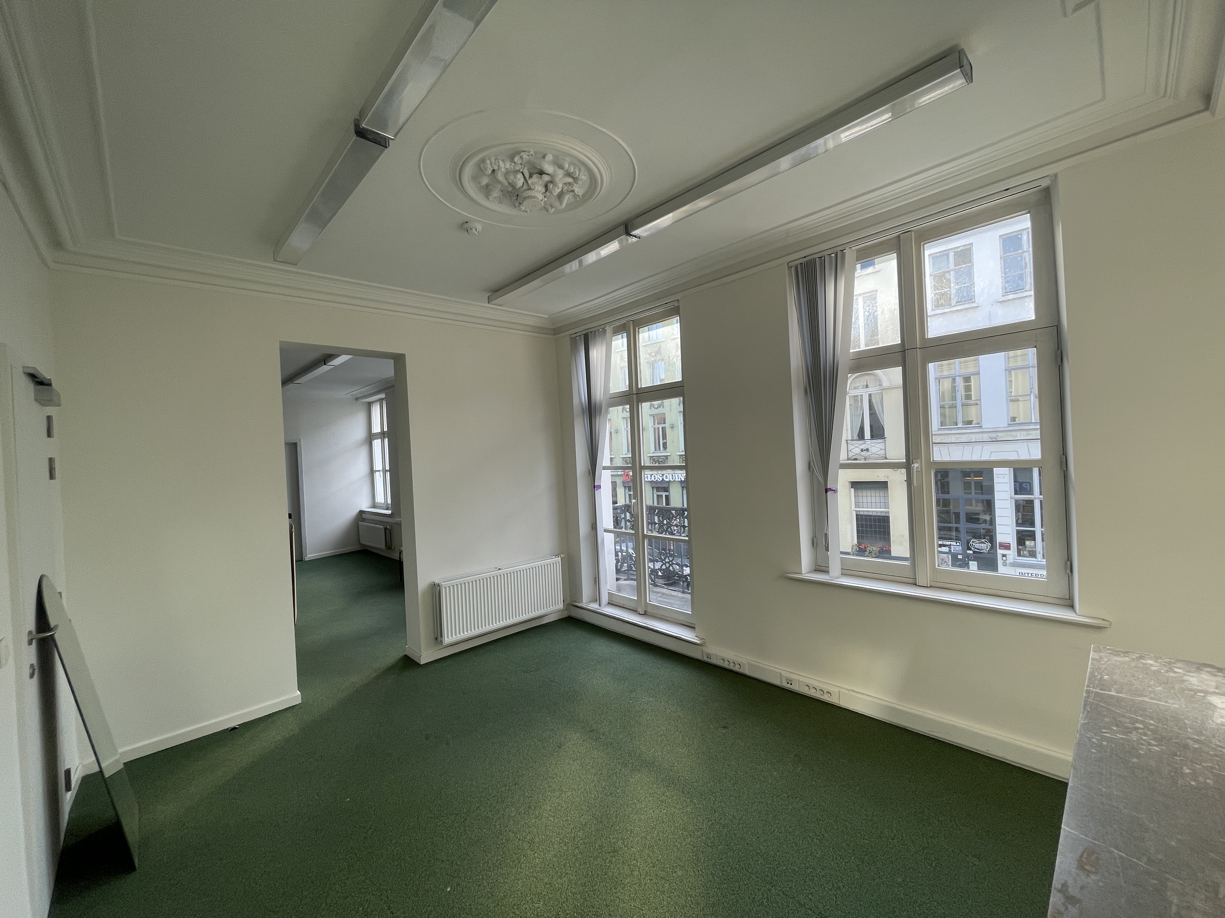 Zijn we klaar voor de volgende stap in onze relatie? Komt bij ons huren!